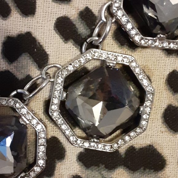 Beautiful Glam Queen Prom Wedding Rhinestone Necklace White House Black Market - Picture 3 of 5